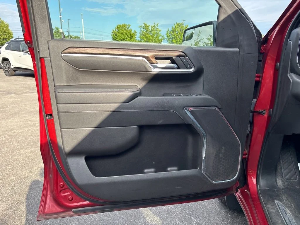 Used 2023 Red Chevrolet RST image 11