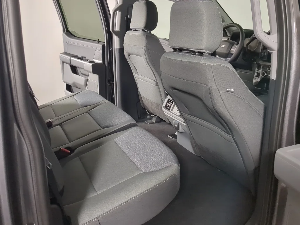 New 2026 Carbonized Gray Metallic Ford XLT image 20