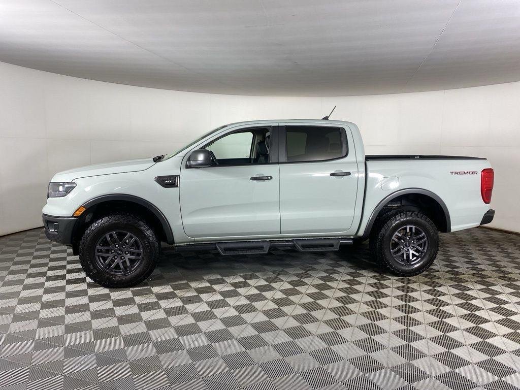 Used 2023 Cactus Gray Ford XLT image 5