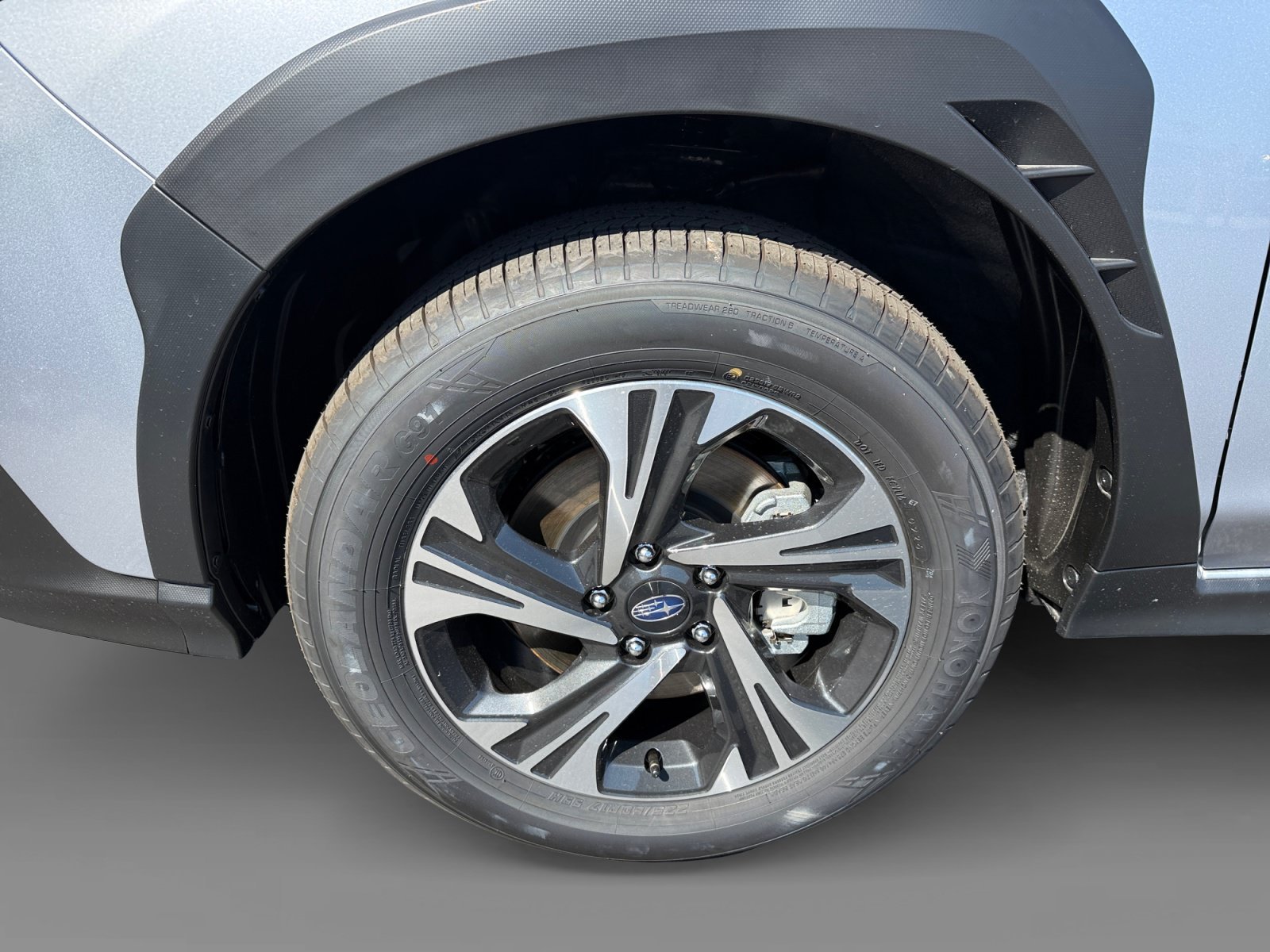 New 2026 ICE SILVER METALLIC Subaru Premium image 9