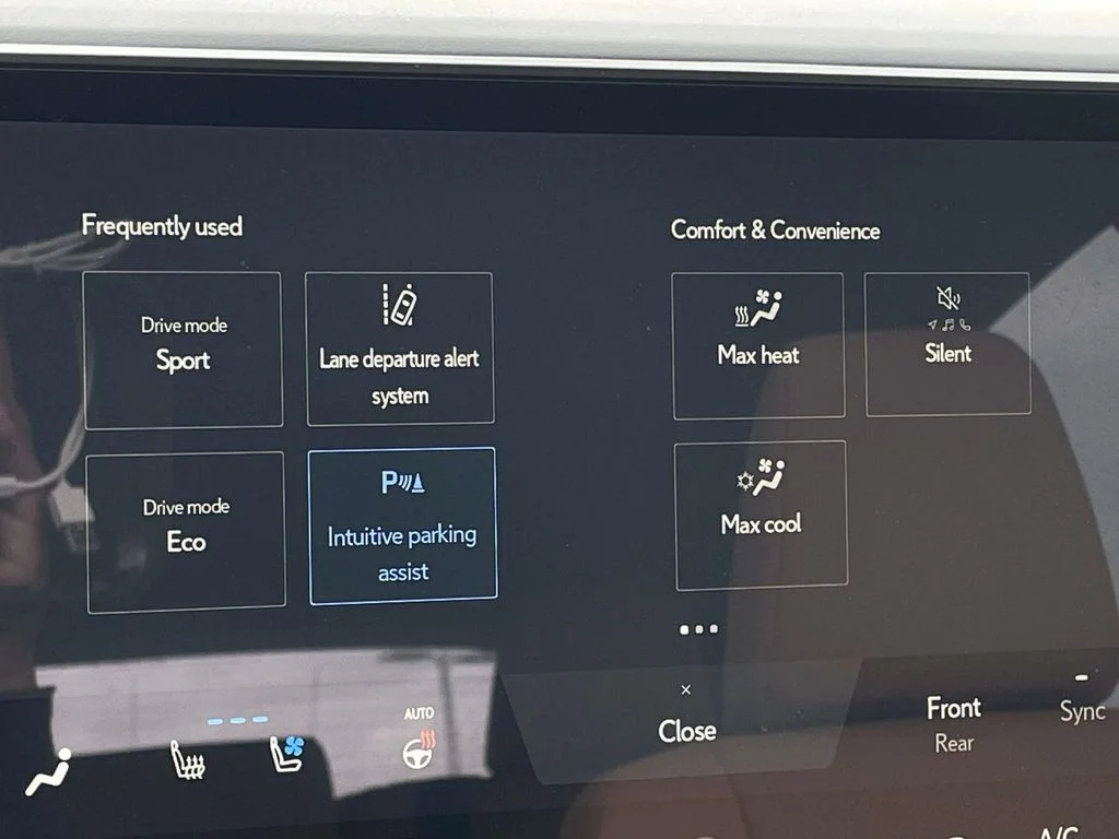 2025 Lexus RX 350 - Photo 19