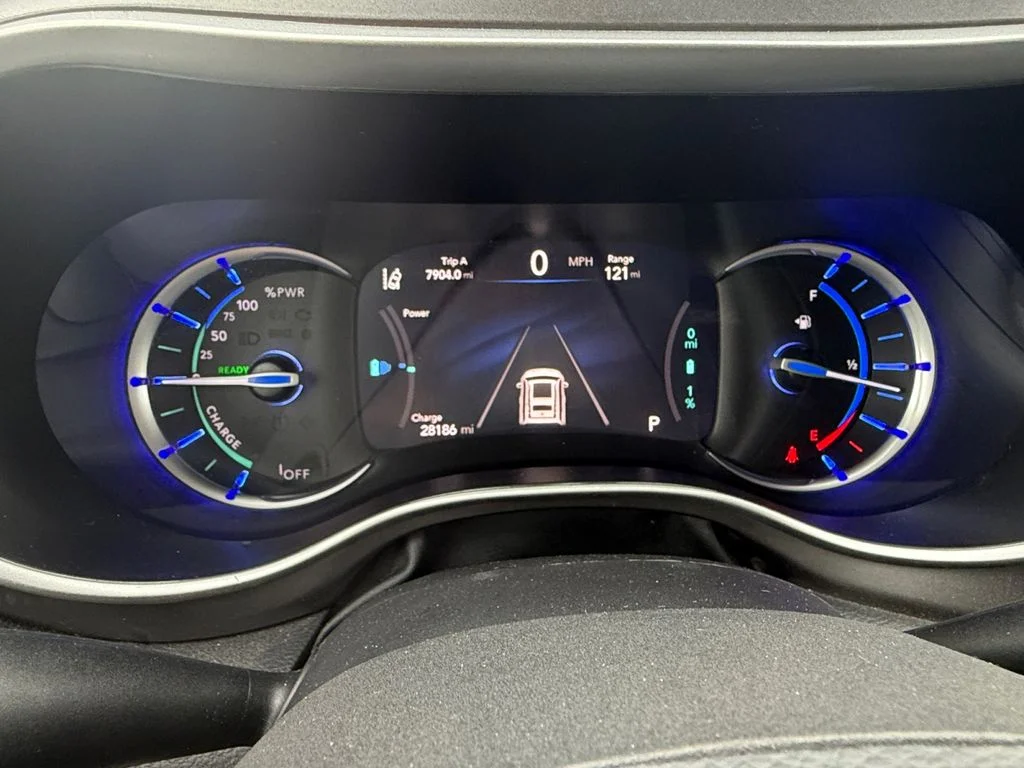 2024 Chrysler Pacifica PHEV Select - Photo 14