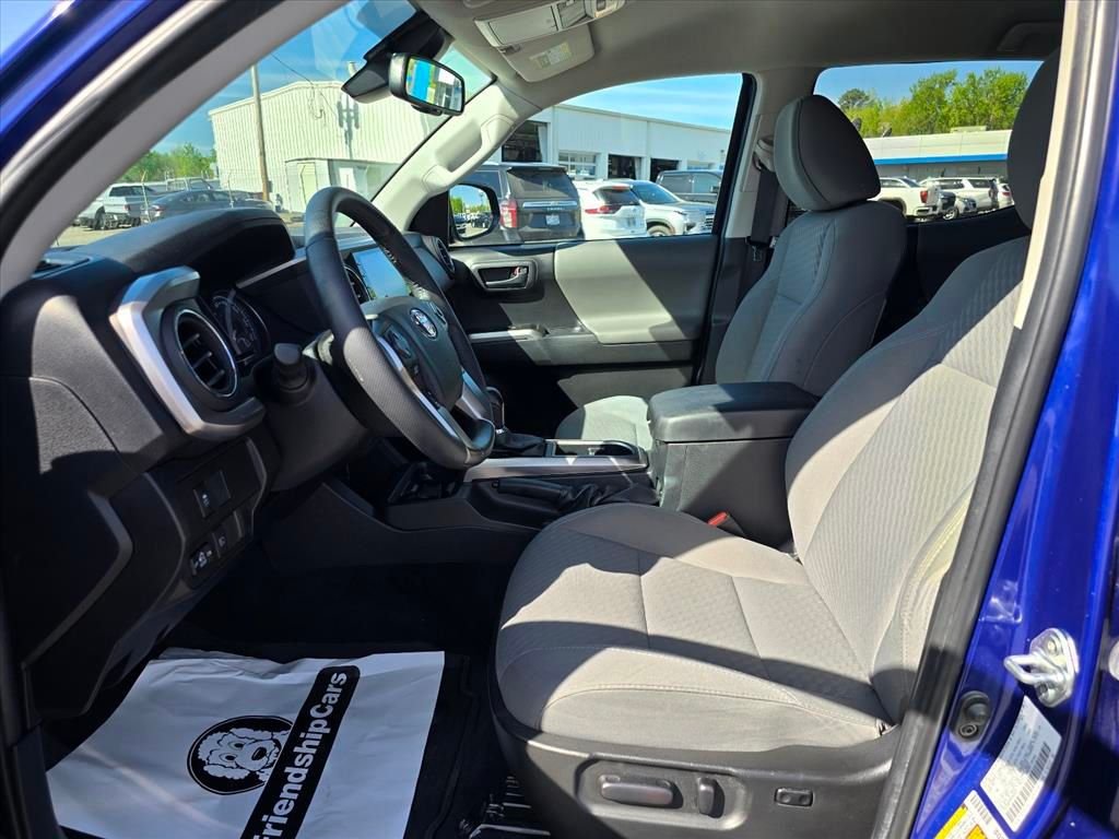 Used 2023 Blue Toyota SR5 image 11