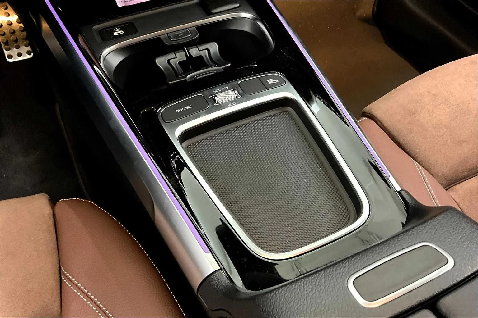 New 2025 Mountain Grey Metallic Mercedes-Benz AMG® GLB 35 image 20