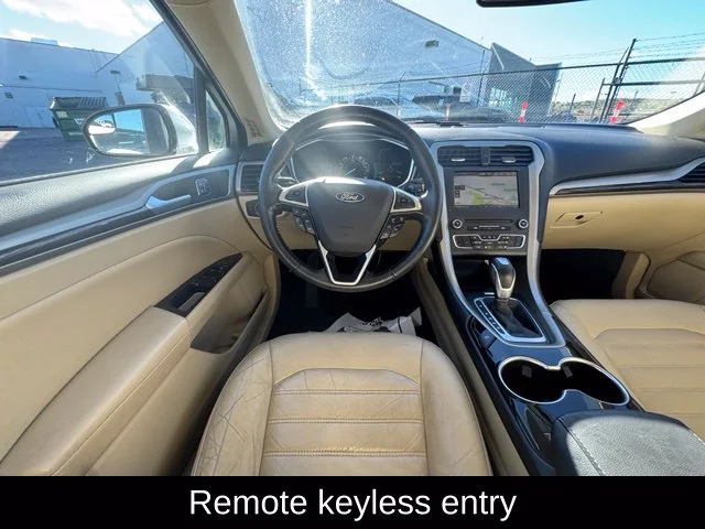 Used 2016 White Ford SE image 23