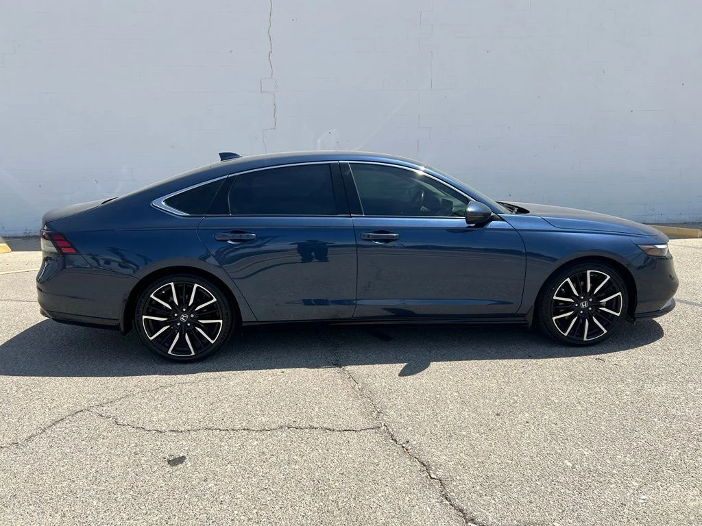 Used 2023  Honda Touring image 8