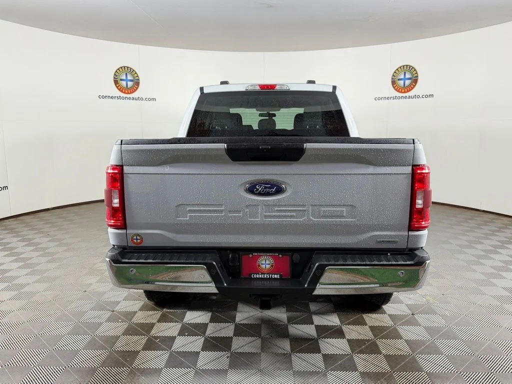 Used 2023 Gray Ford XLT image 20