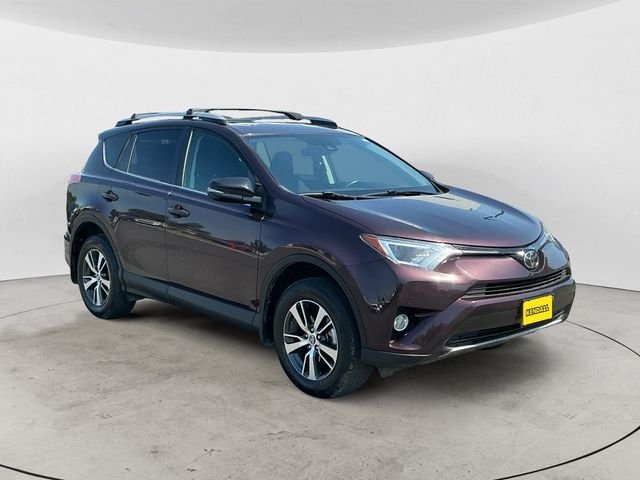 Used 2018 Black Toyota XLE image 3