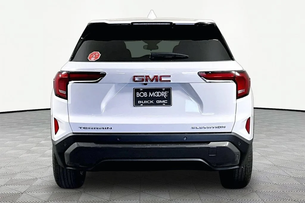 New 2027 Summit White GMC Elevation image 5