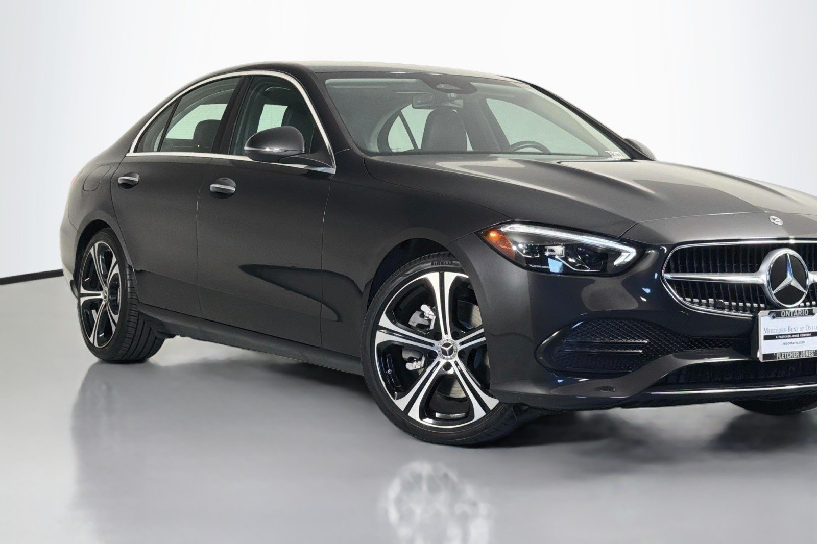 Used 2022 Graphite Grey Metallic Mercedes-Benz C 300 image 13