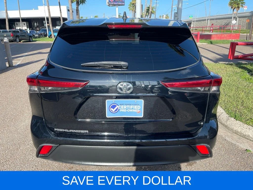Used 2023 Black Toyota L image 5