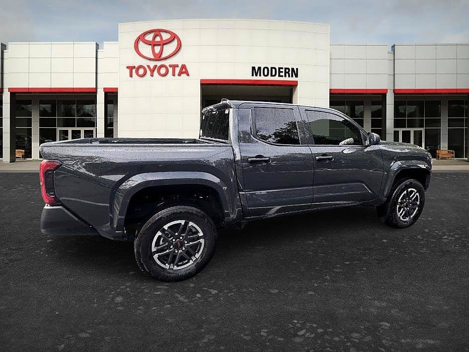 Certified Used 2025 Underground Toyota SR image 18