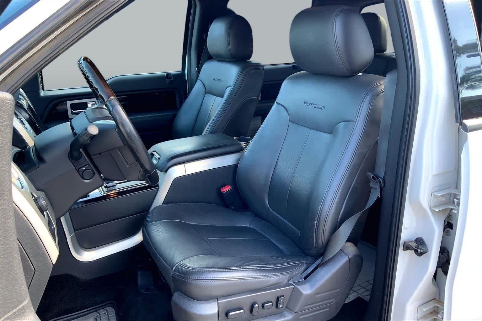 Used 2014 White Platinum Metallic Tri-Coat Ford Platinum image 8