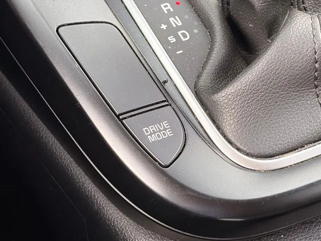 Certified Used 2025 Gray Kia LX image 15