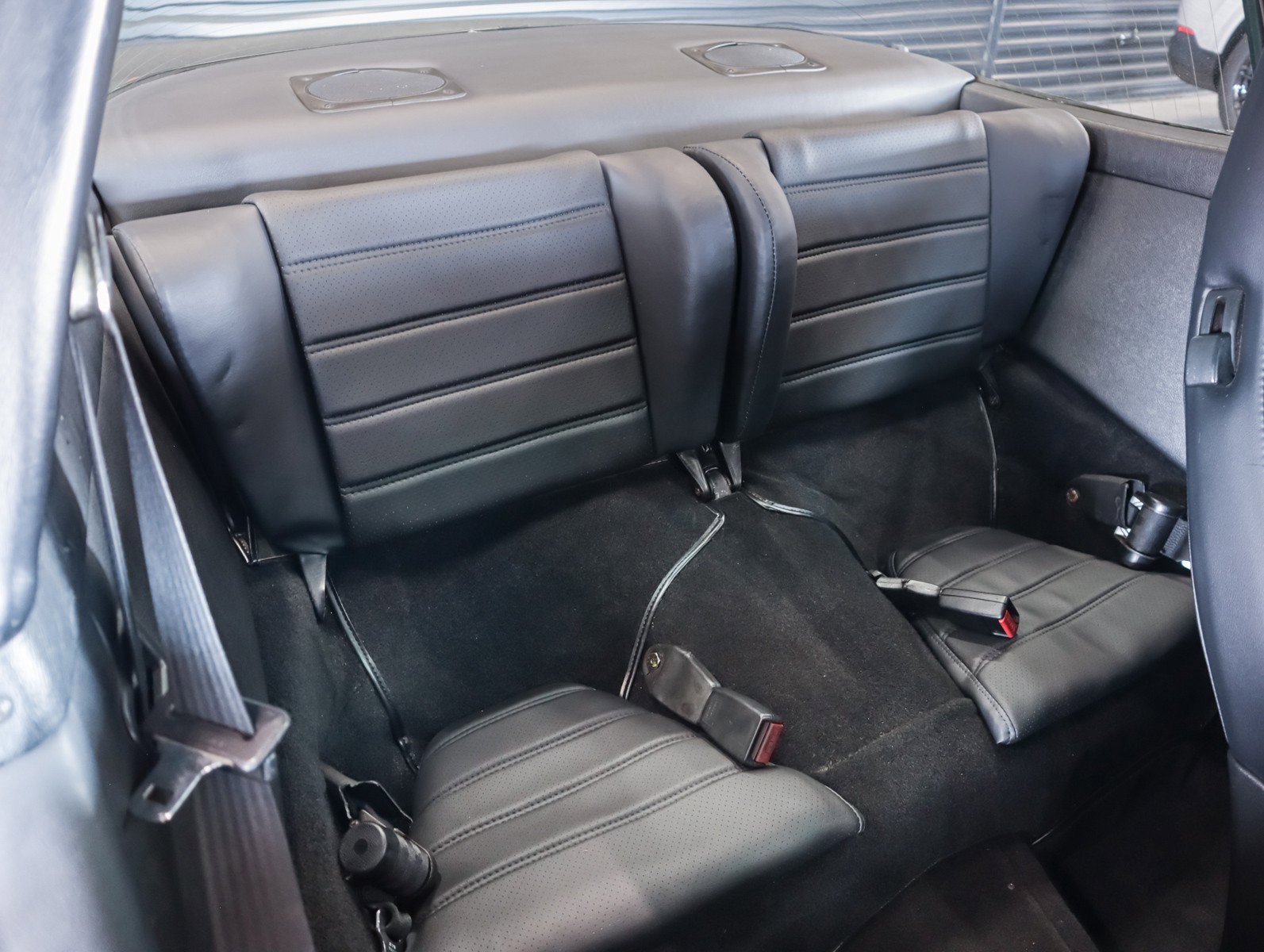 Used 1985 Guards Red Porsche Targa w/5speed trans image 6