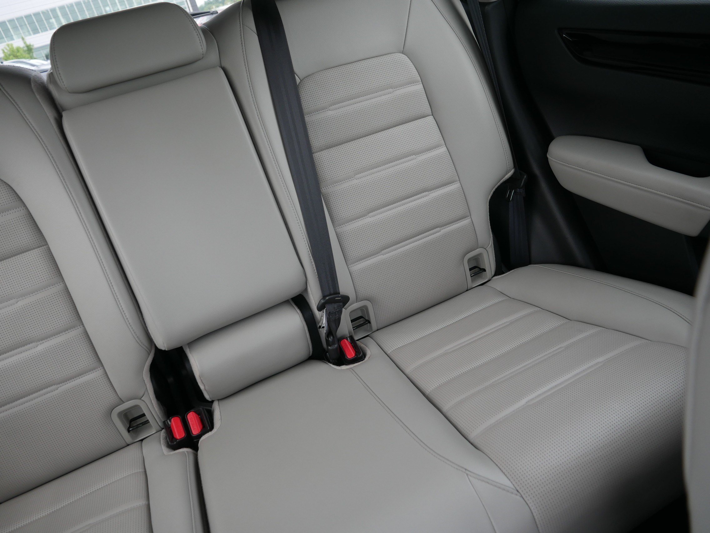 Used 2025 Meteorite Gray Metallic Honda EX-L image 14