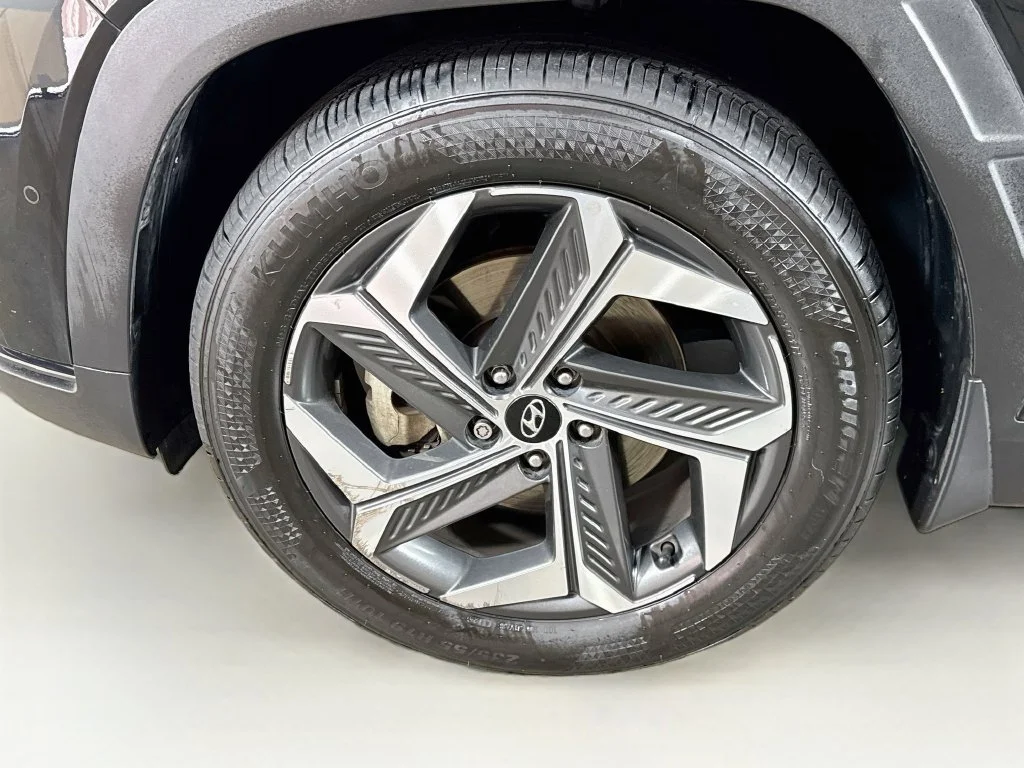 Used 2022 Black Hyundai Limited image 42