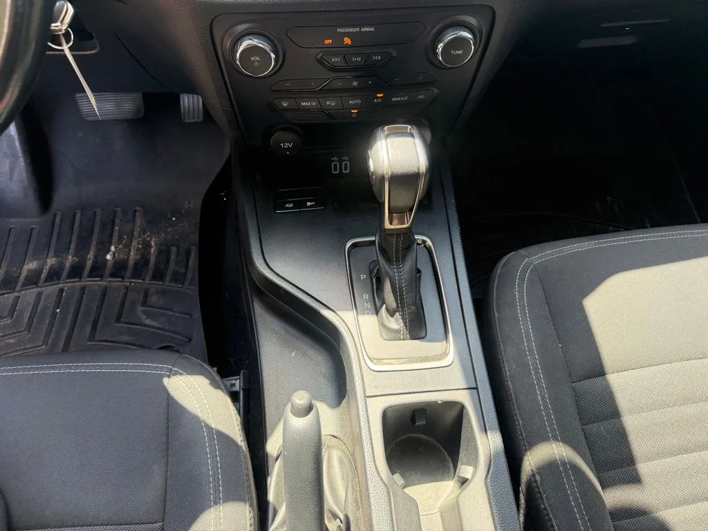 Used 2023 White Ford XLT image 23