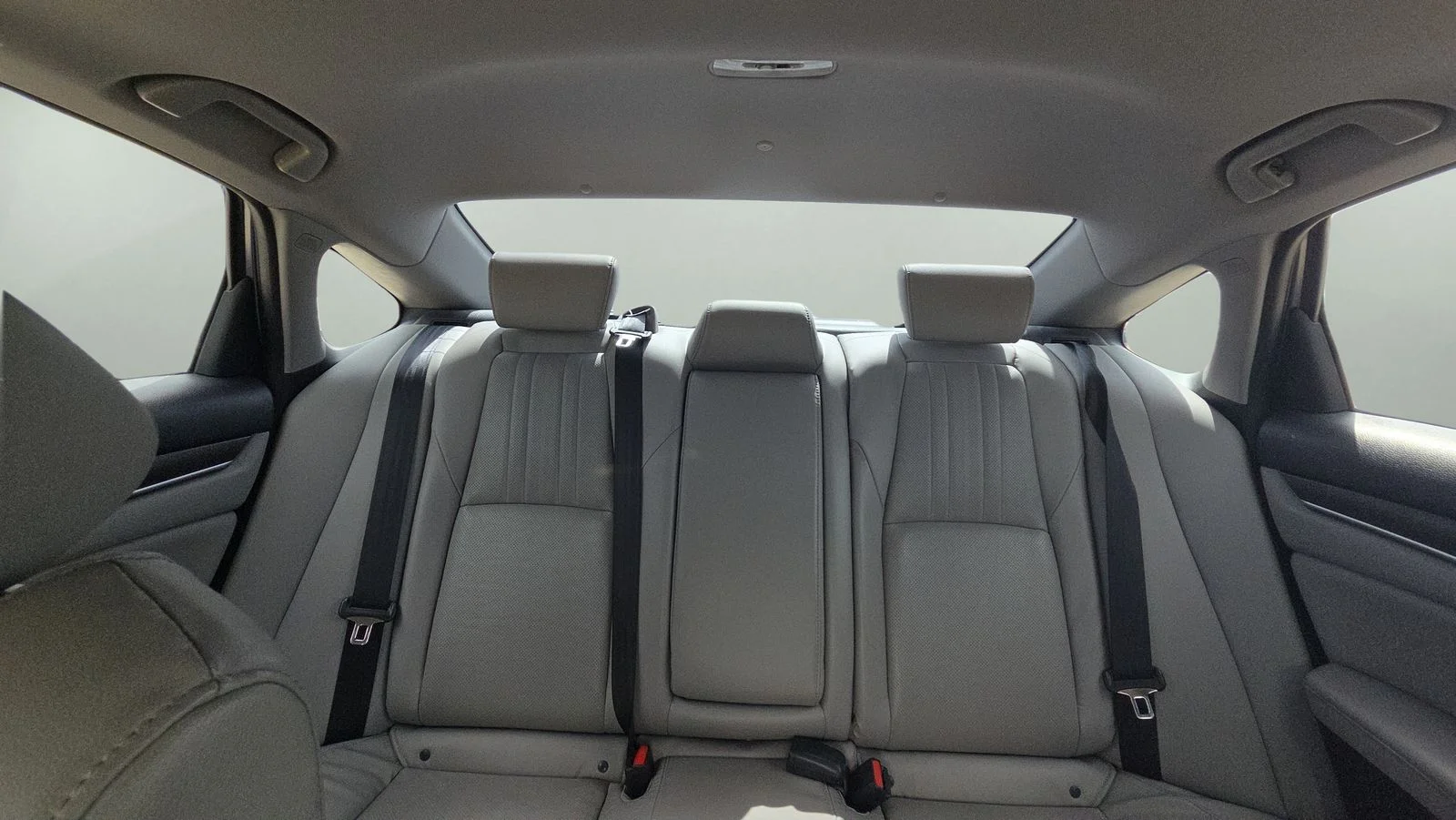 Used 2018 Gray Honda EX-L image 12