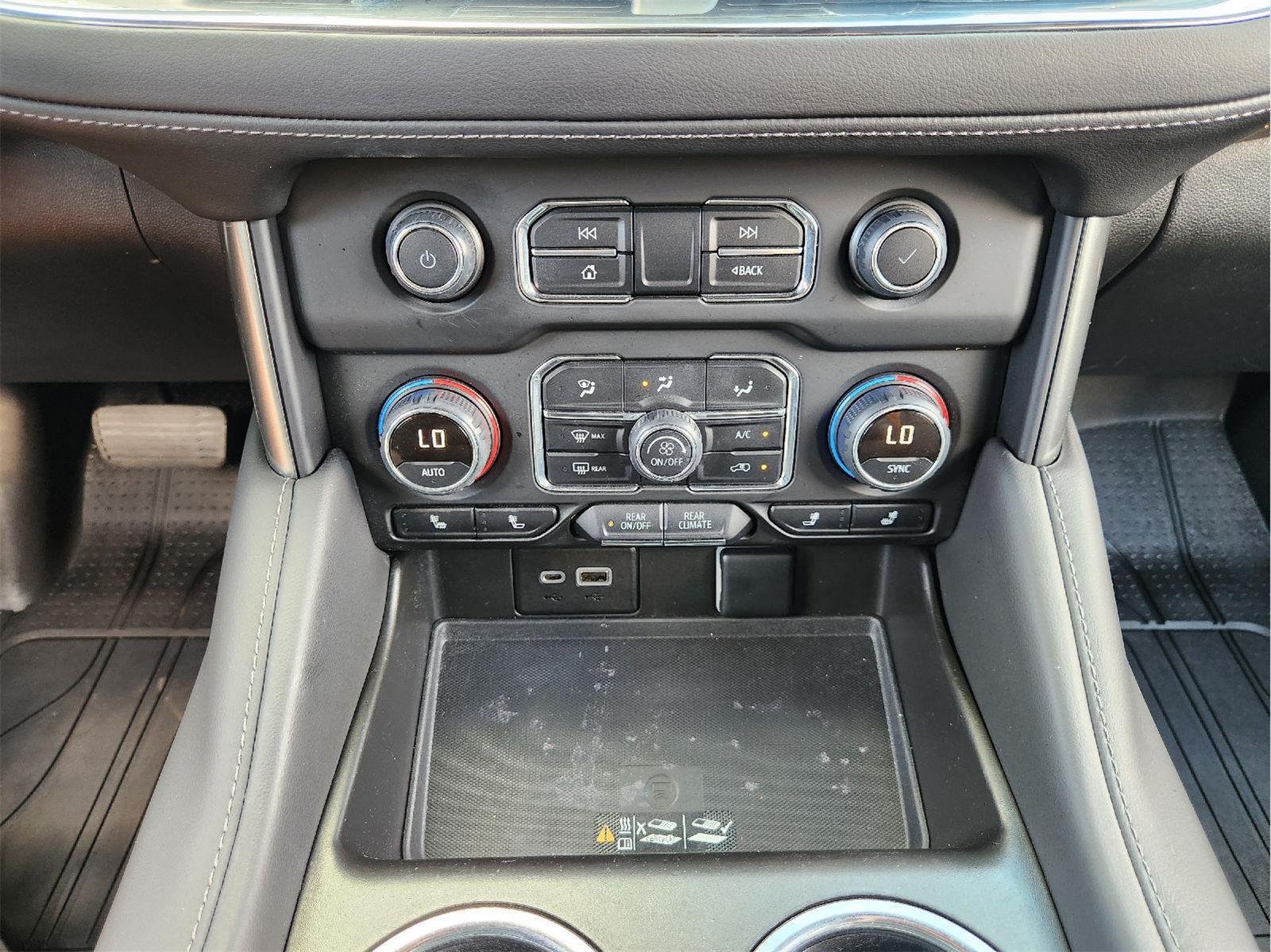 2022 Chevrolet Tahoe photo 17 of 32