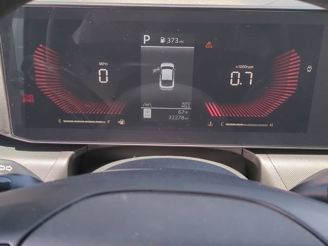 Used 2025 White Kia LXS image 14