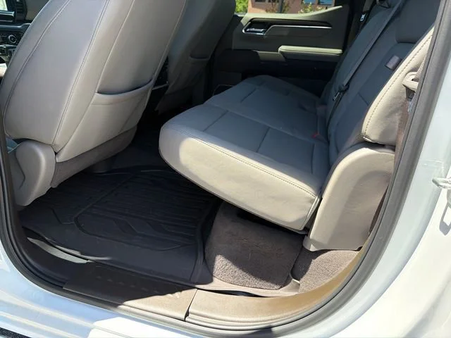 Used 2025 Summit White GMC SLT image 20