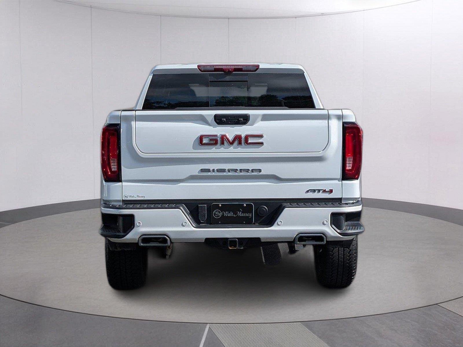 Used 2025 Summit White GMC AT4 image 4