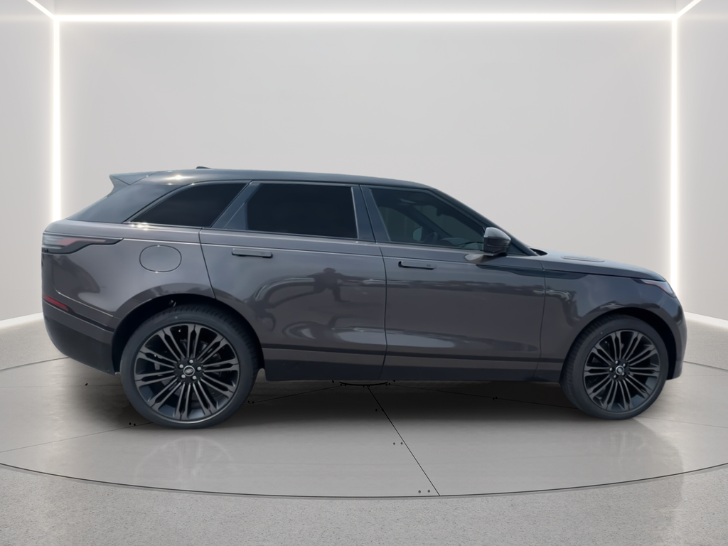Used 2026 Gray Land Rover Dynamic SE image 7