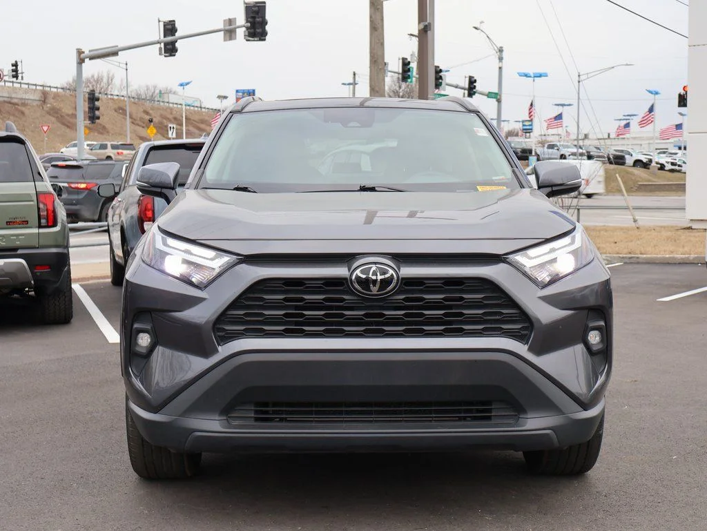 Used 2024 Toyota RAV4 XLE Premium with VIN 2T3C1RFV0RC253380 for sale in Kansas City