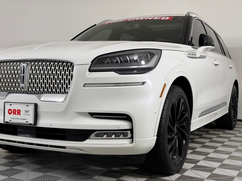 Used 2021 Ceramic Pearl Lincoln Reserve image 5