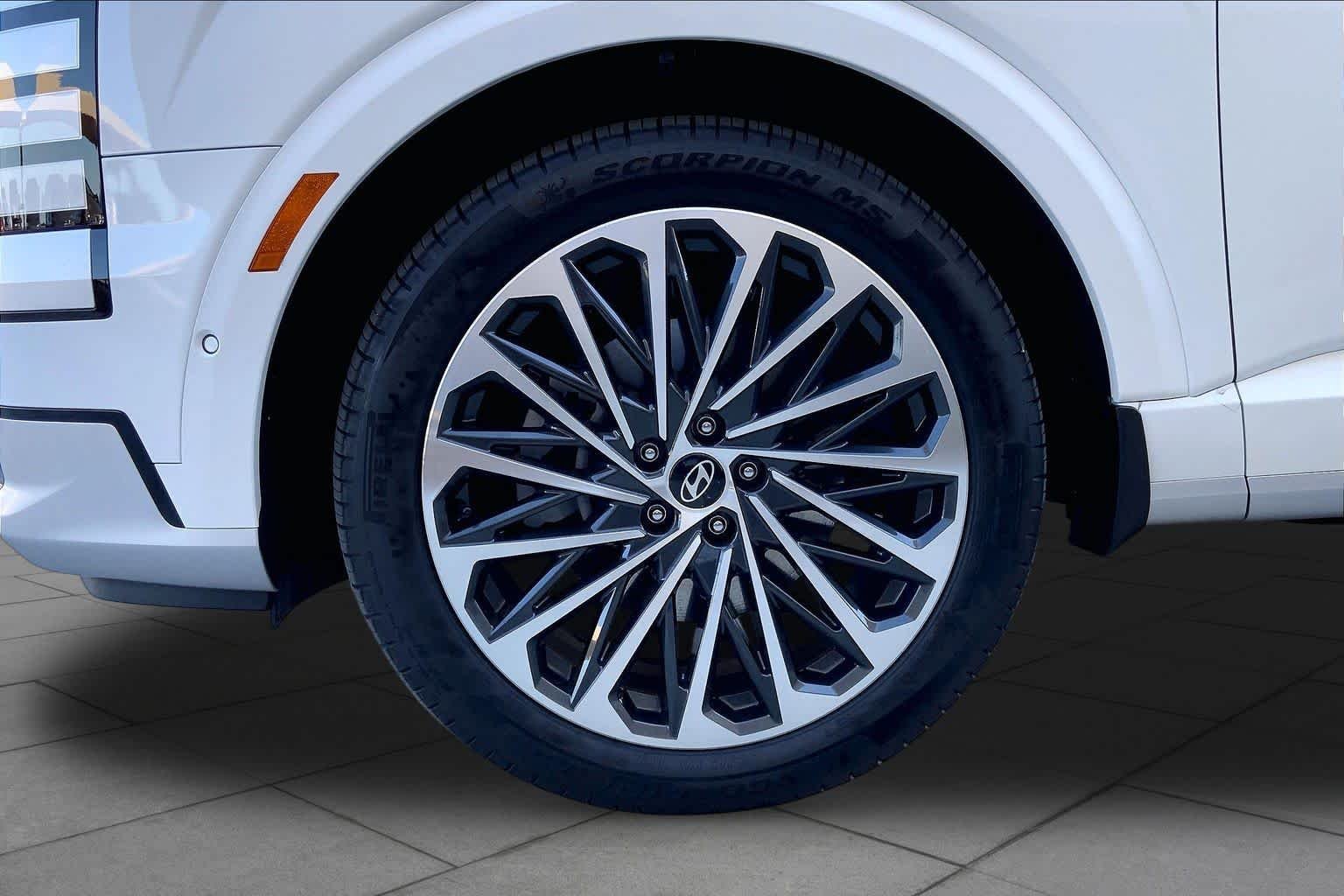 Certified Used 2026 Creamy White Pearl Hyundai Calligraphy image 11