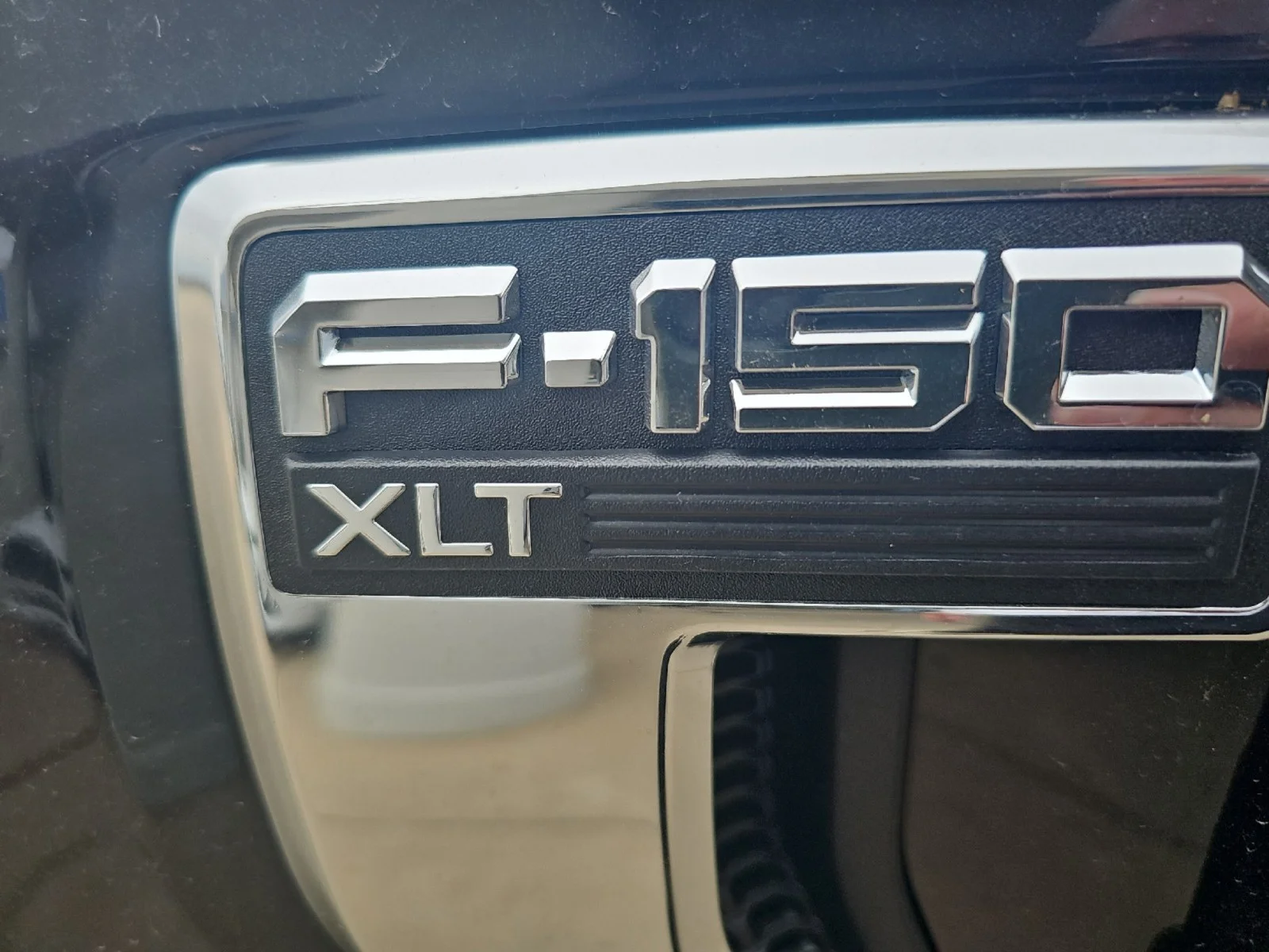 New 2026 Agate Black Metallic Ford XLT image 17
