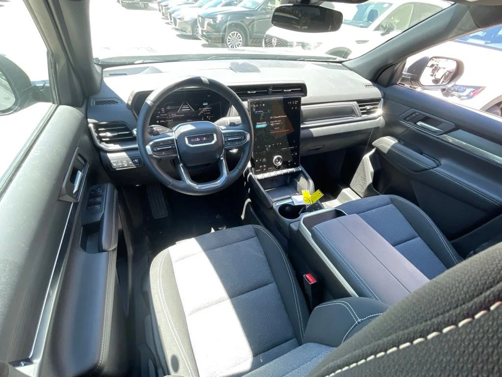 Used 2026 Sterling Metallic GMC Elevation image 10