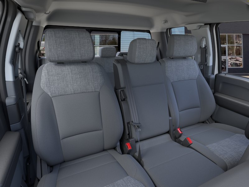 New 2026 Oxford White Ford F-250® XLT image 10