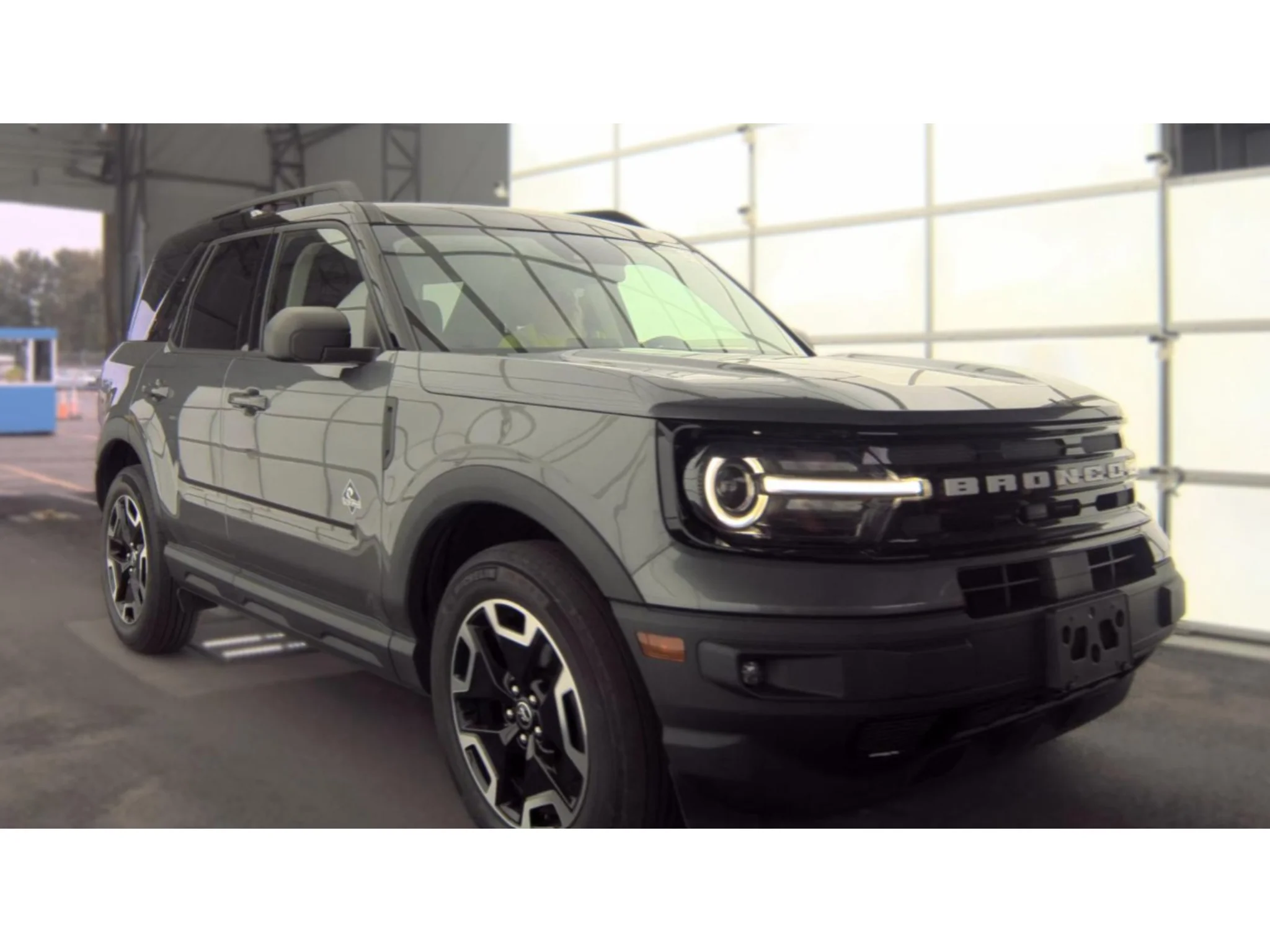 Certified Used 2021 Carbonized Gray Metallic Ford Outer Banks image 5