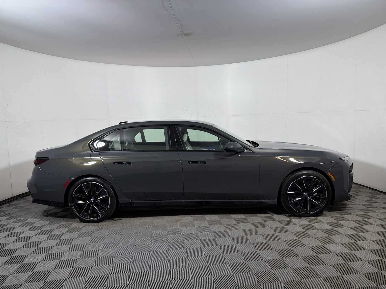 2026 BMW i7 60 - Photo 7