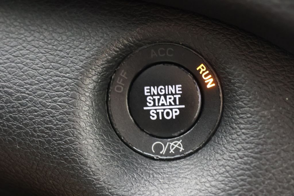 Used 2021 Gray Jeep Limited image 17