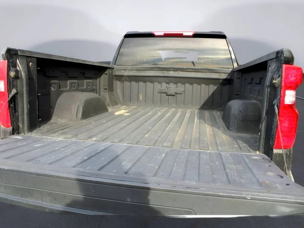 2023 Chevrolet Silverado 1500 LT - Photo 11