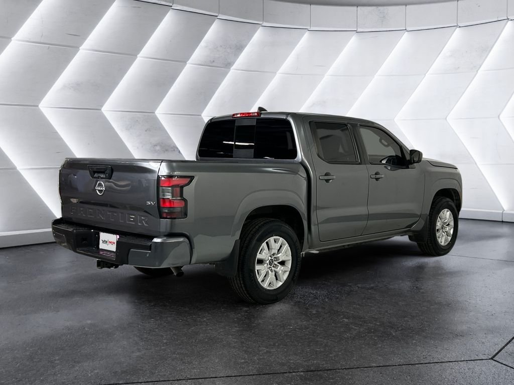 Used 2023 Gray Nissan SV image 4