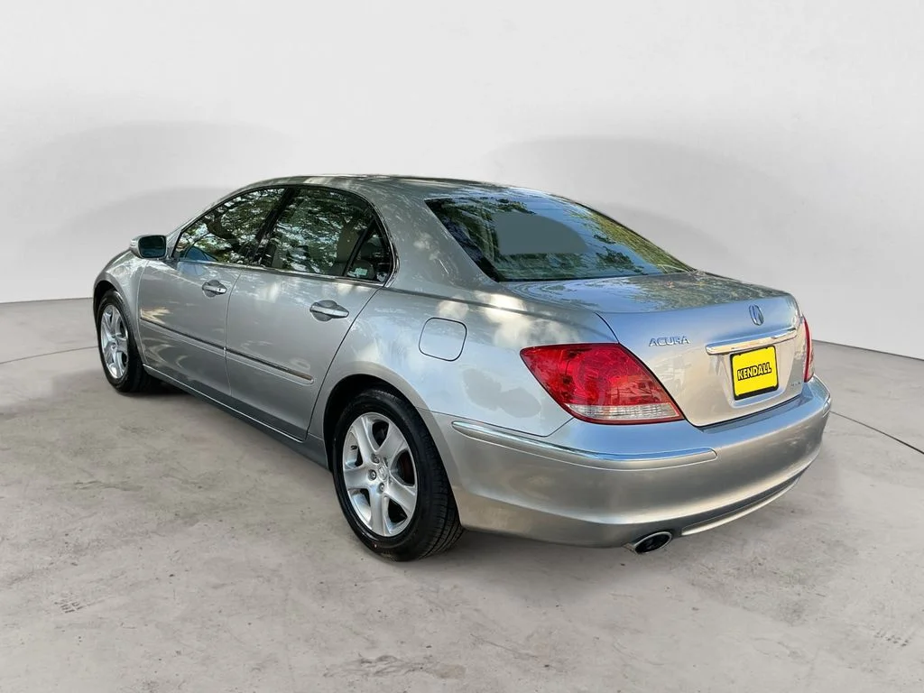Used 2008 Silver Acura 3.5 image 7