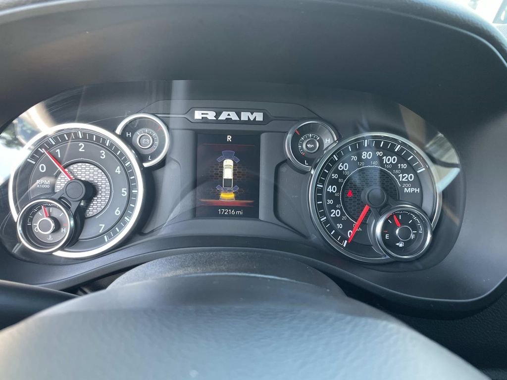 Used 2025 Silver Ram Big Horn/Lone Star image 32
