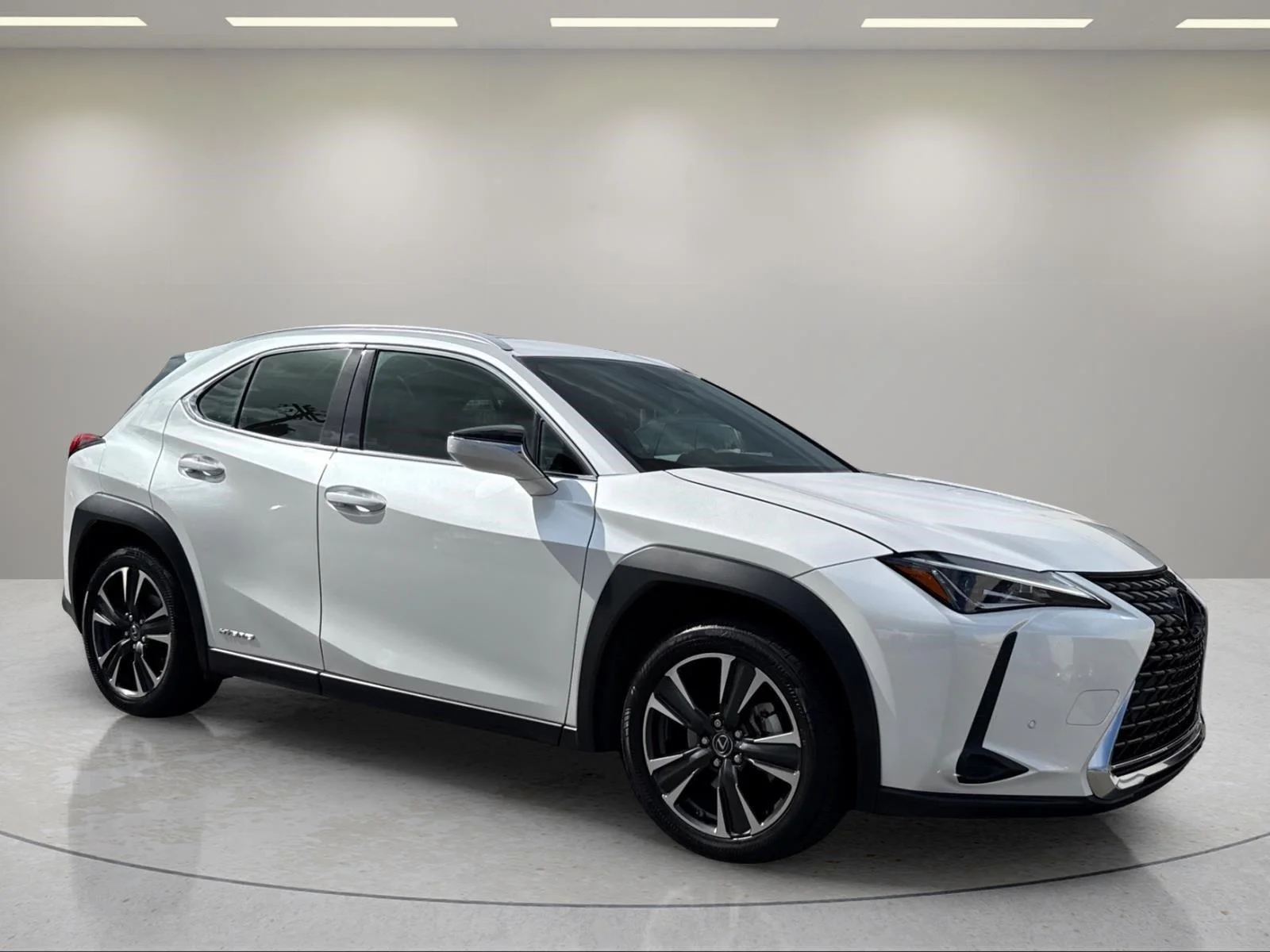 Used 2020 Eminent White Pearl Lexus UX 250h image 7