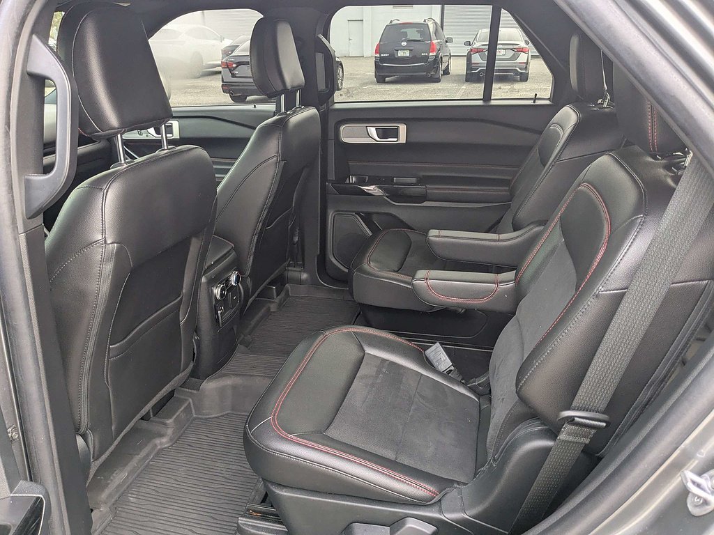2022 Ford Explorer ST-LINE - Photo 15