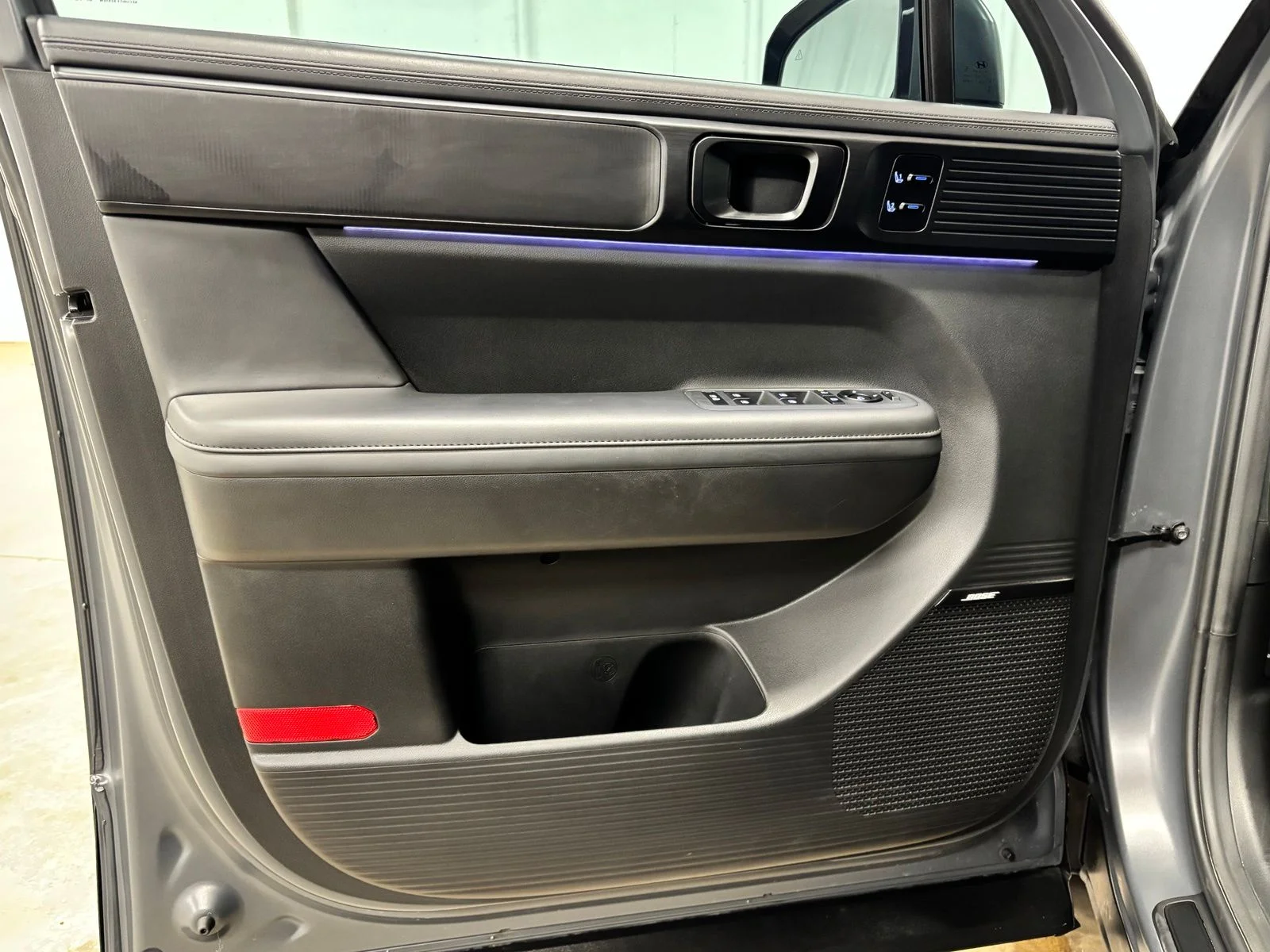 Used 2024 Gray Hyundai Calligraphy image 18