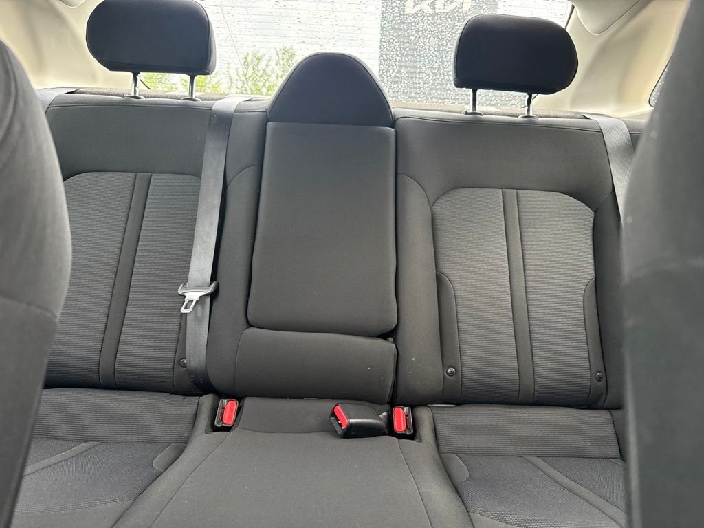 Used 2021 Silver Kia LXS image 23