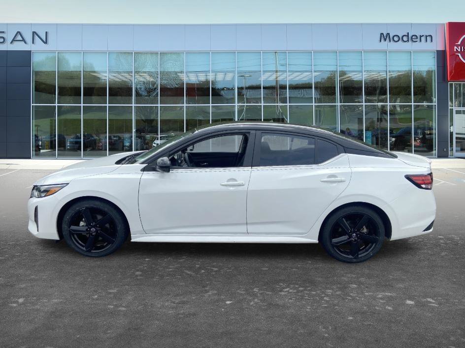 Used 2025 Aspen White Tricoat/Super Black Nissan SR image 7