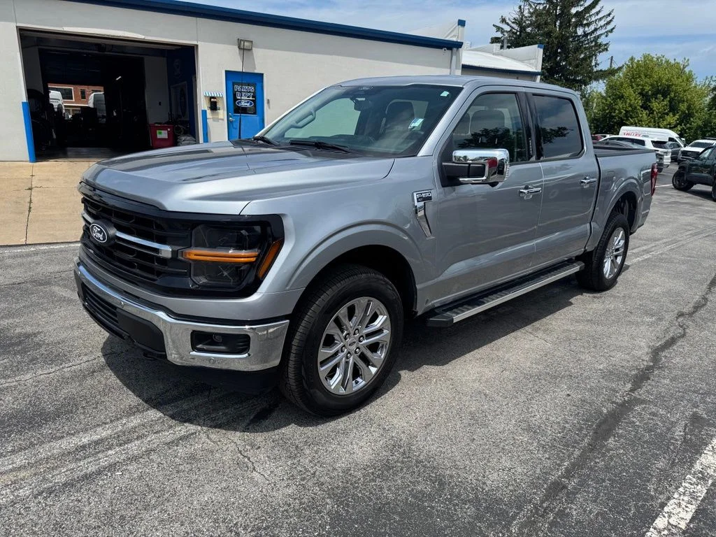 Certified Used 2024 Silver Metallic Ford XLT image 8
