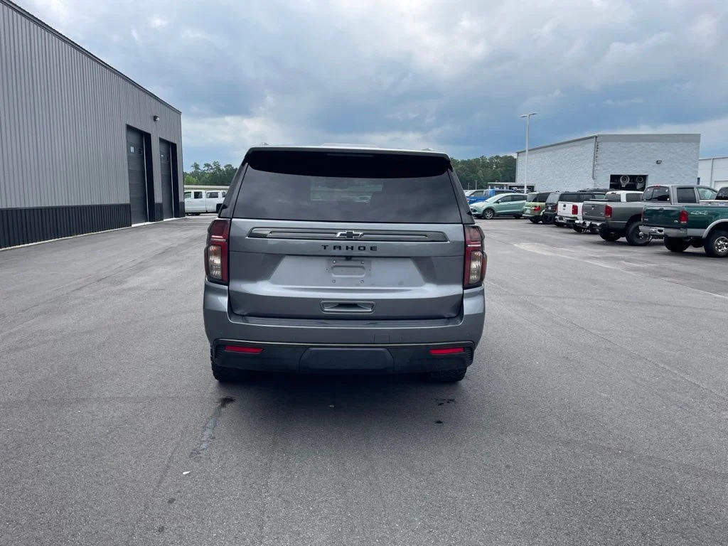 Used 2021 Gray Chevrolet Z71 image 6