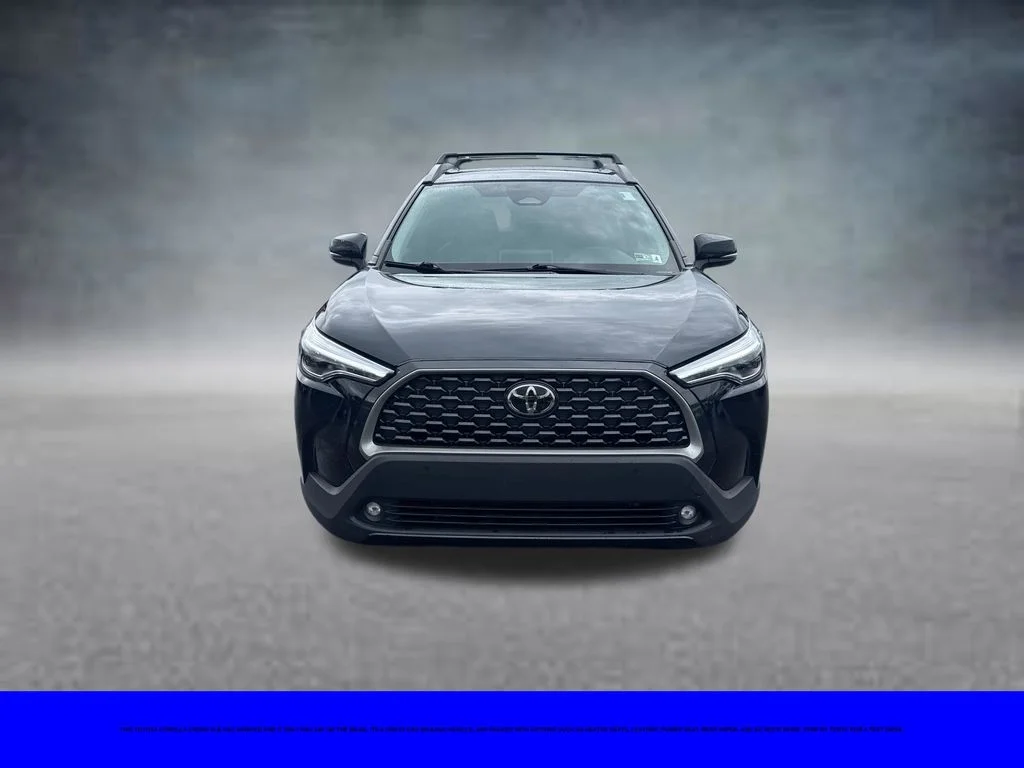 Used 2025 Jet Black Toyota XLE image 3
