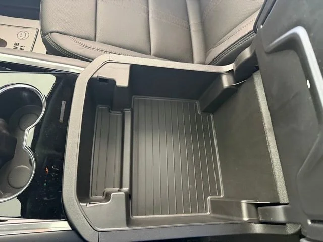 2026 Chevrolet Suburban High Country - Photo 26